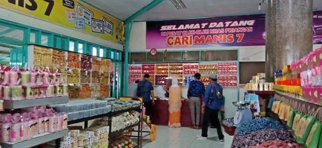 Pusat Oleh-Oleh Banten Cari Manis 7