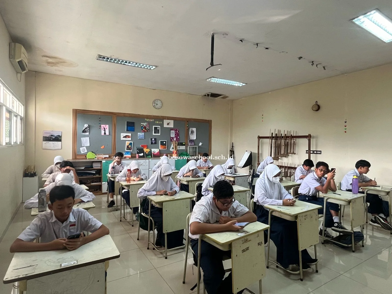 SMP BOSOWA AL AZHAR